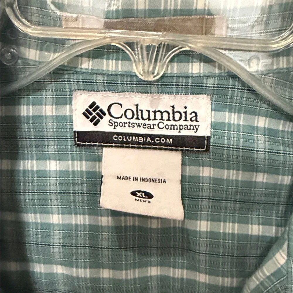 Men’s used button up short sleeve shirt - Picture 2 of 5